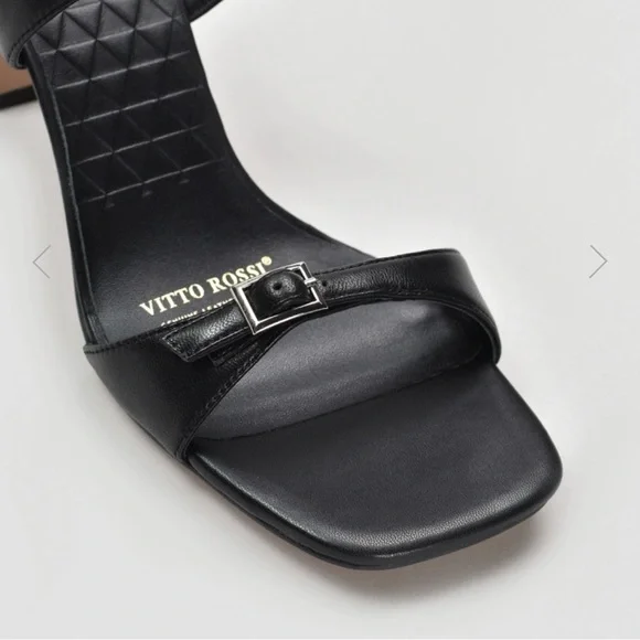 Heeled sandals - Picture 2 of 5